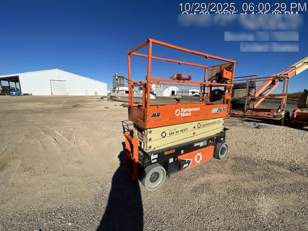 2023 JLG ES2632