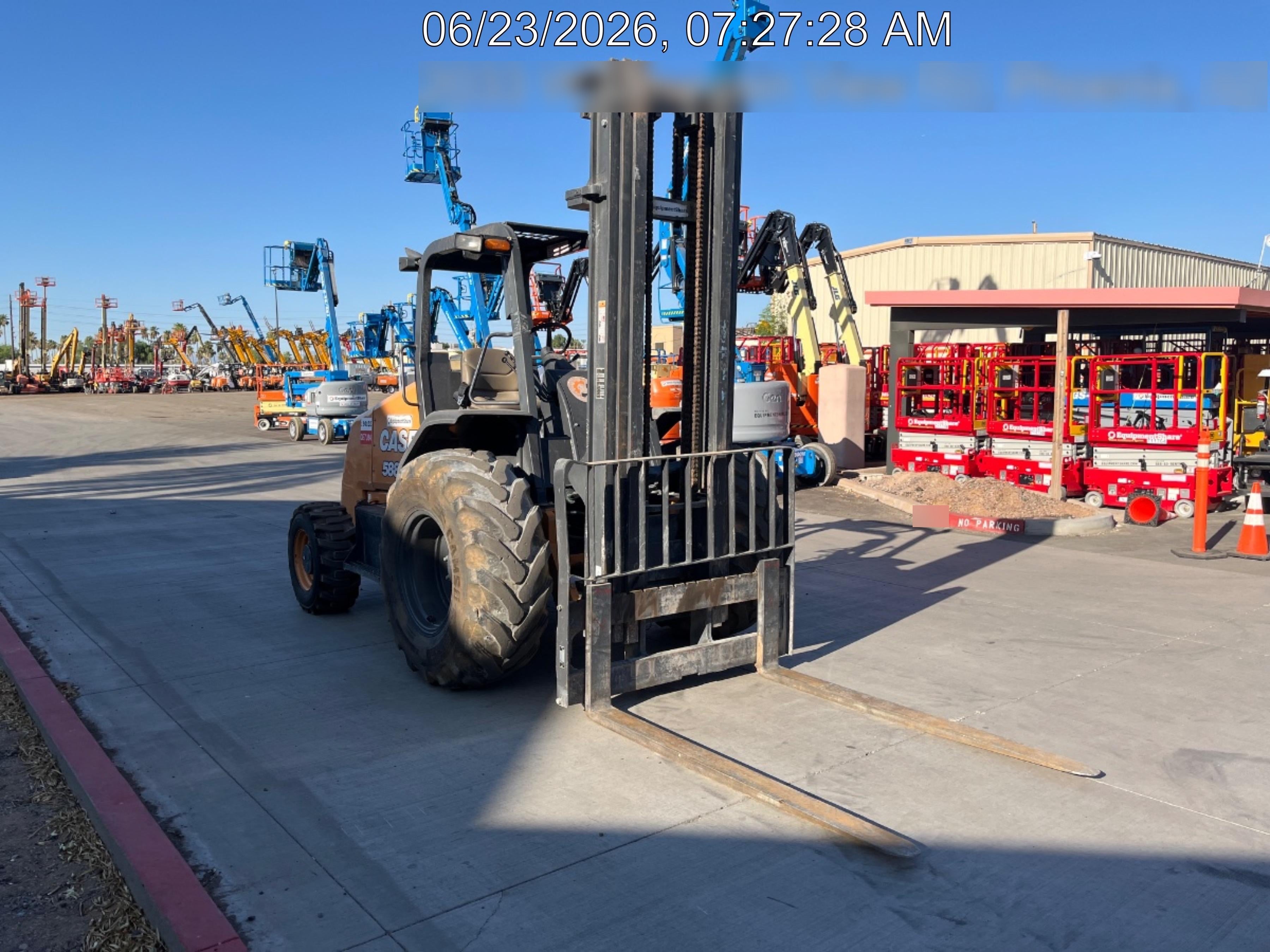 2021 CASE 588H