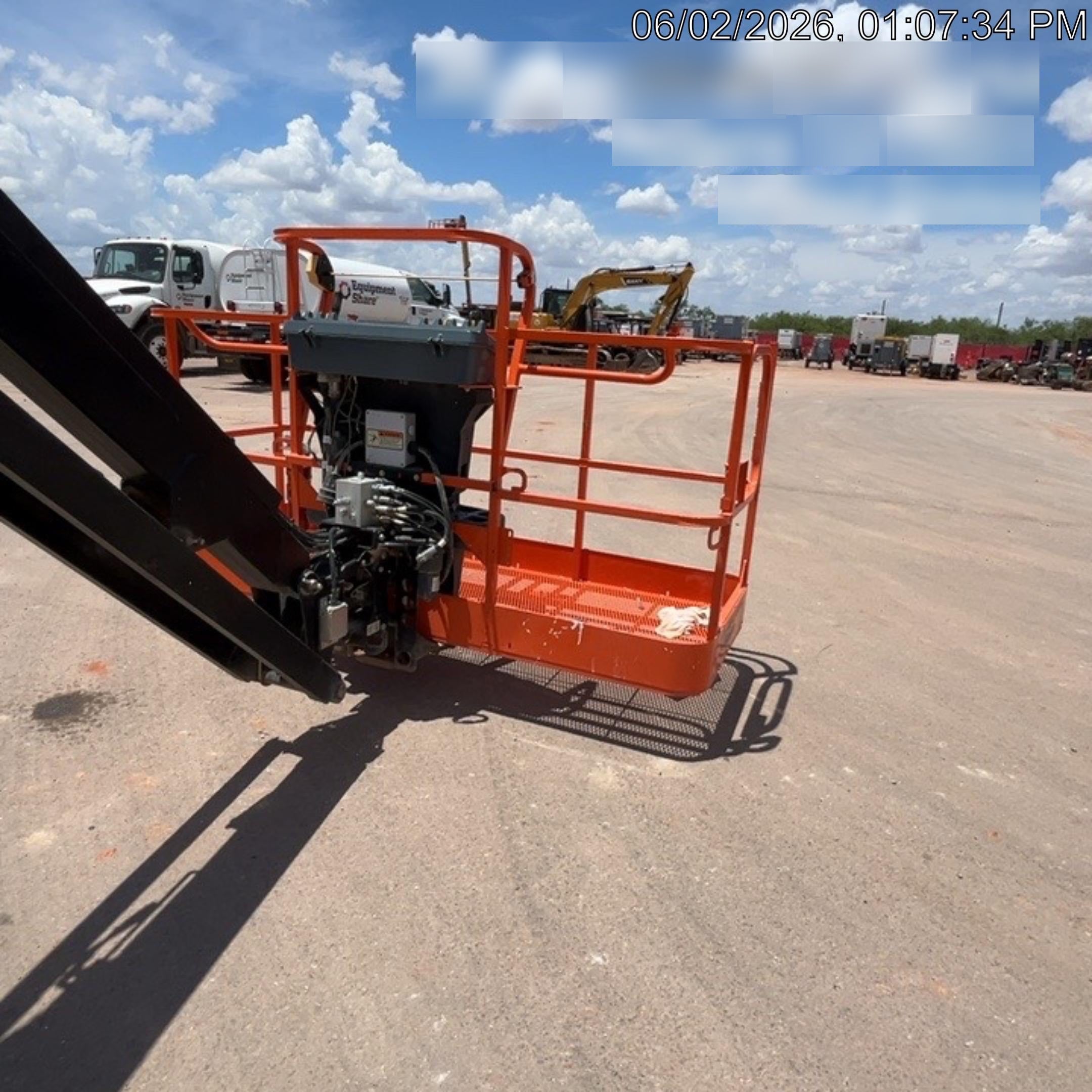 2023 JLG 860SJ