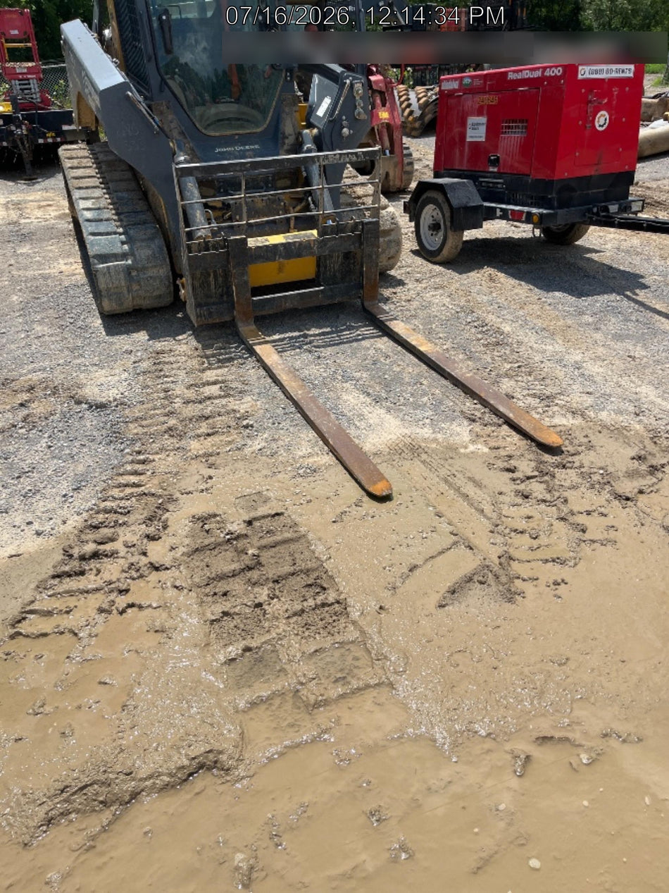 2025 ARROW MATERIAL HANDLING 72" Pallet Forks - Arrow