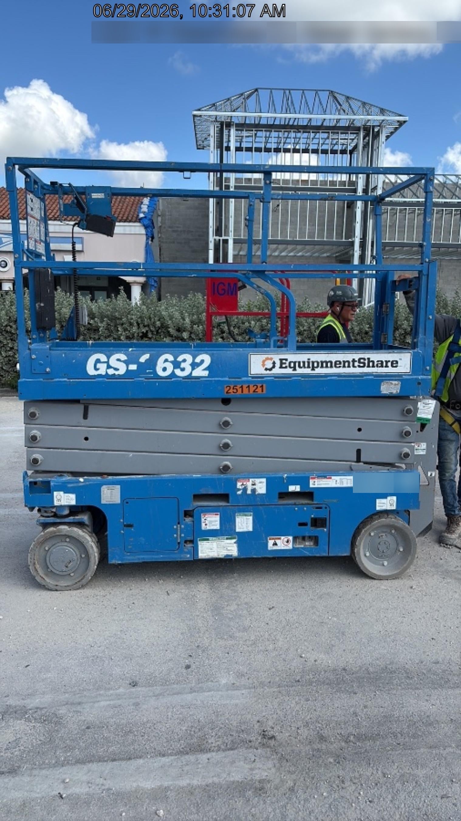 2022 GENIE GS-2632