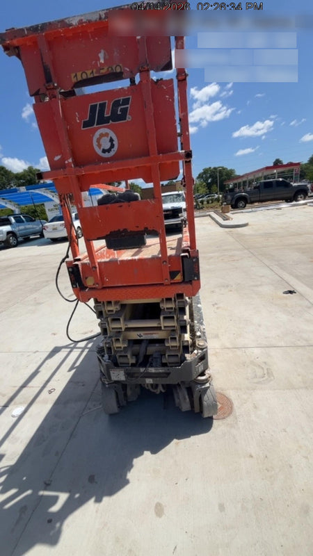 2021 JLG ES1932