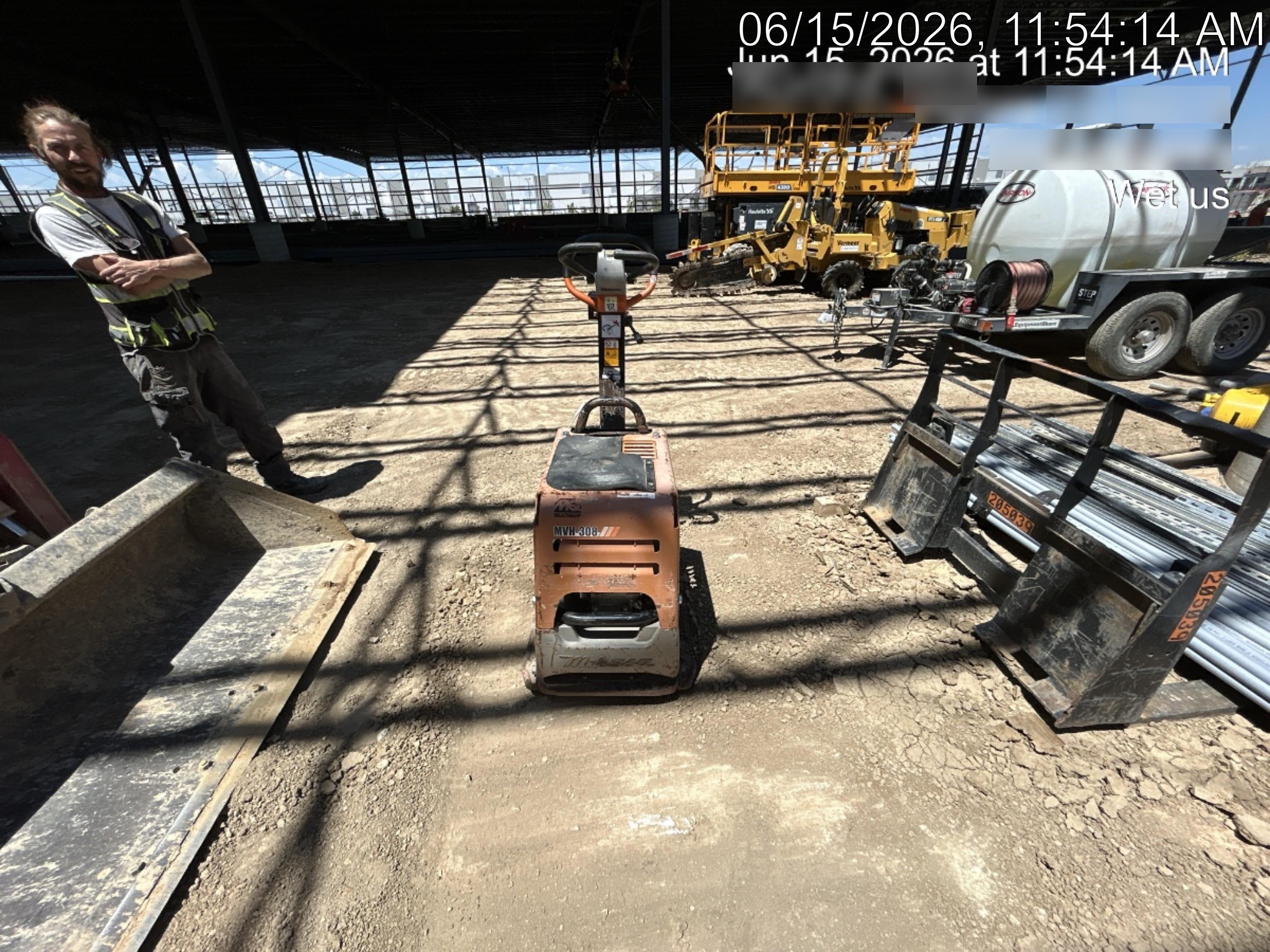 2023 Multiquip MV308GH Honda GX270, 18" Plate, Tachometer