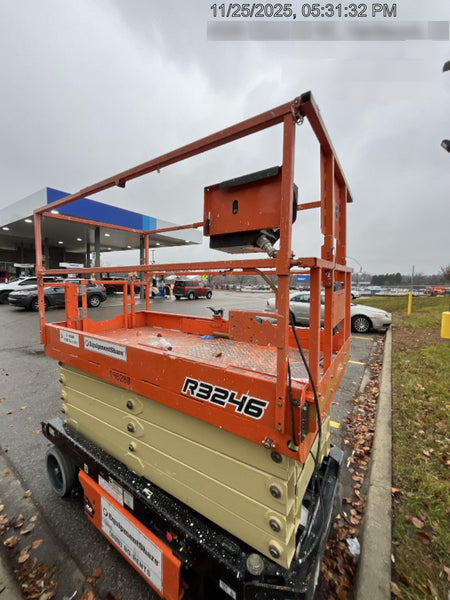 2021 JLG R3246