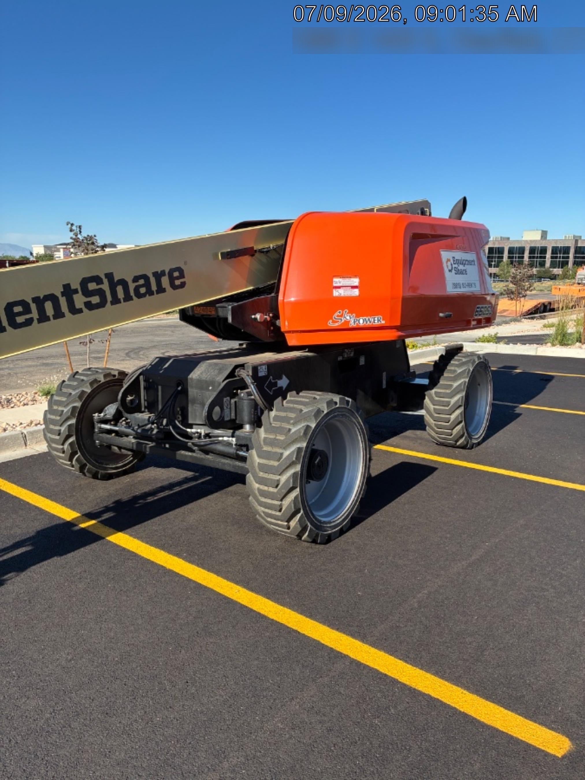 2024 JLG 660SJ