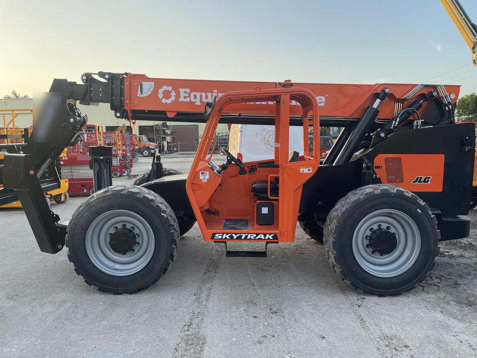 2023 SKYTRAK 10054