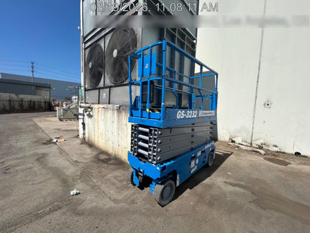 2022 GENIE GS-3232