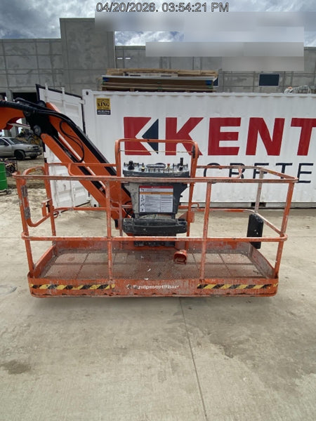 2023 JLG 660SJ