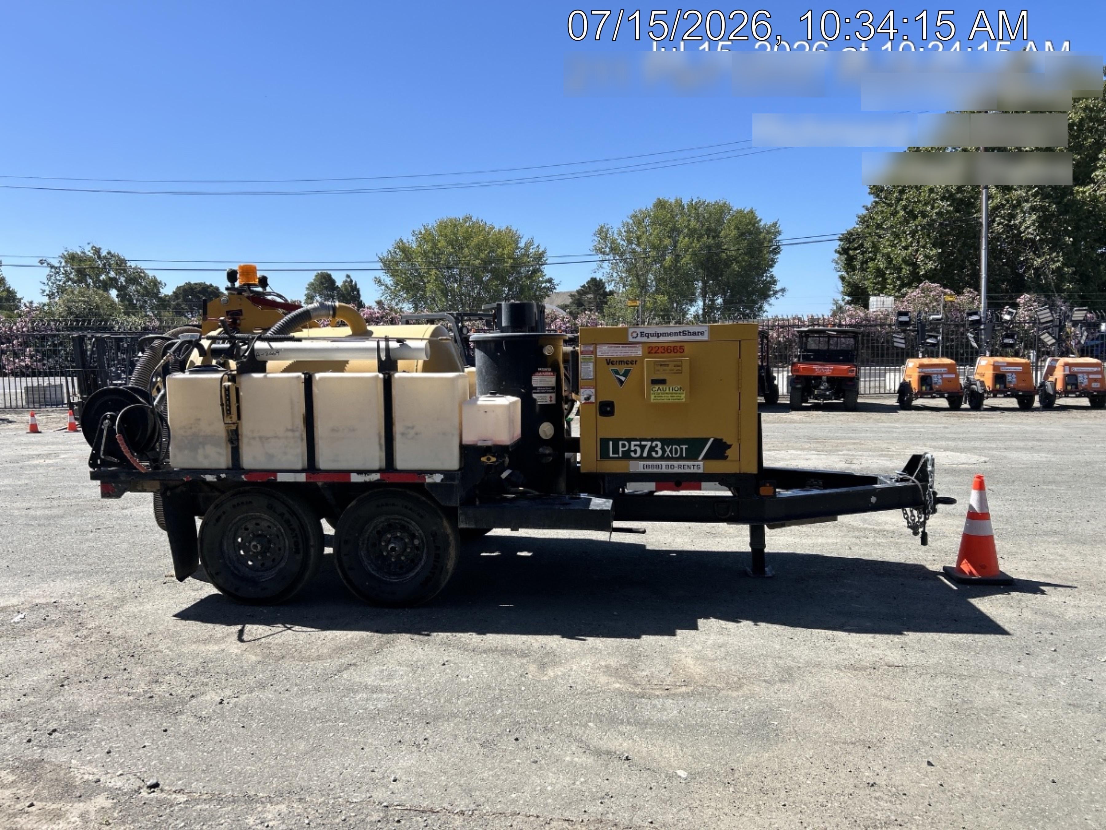 2023 Vac-Tron LP573XDT T4 Koehler Diesel Engine, 500 Gallon Debris Tank, x2 100 Gallon Water Tanks