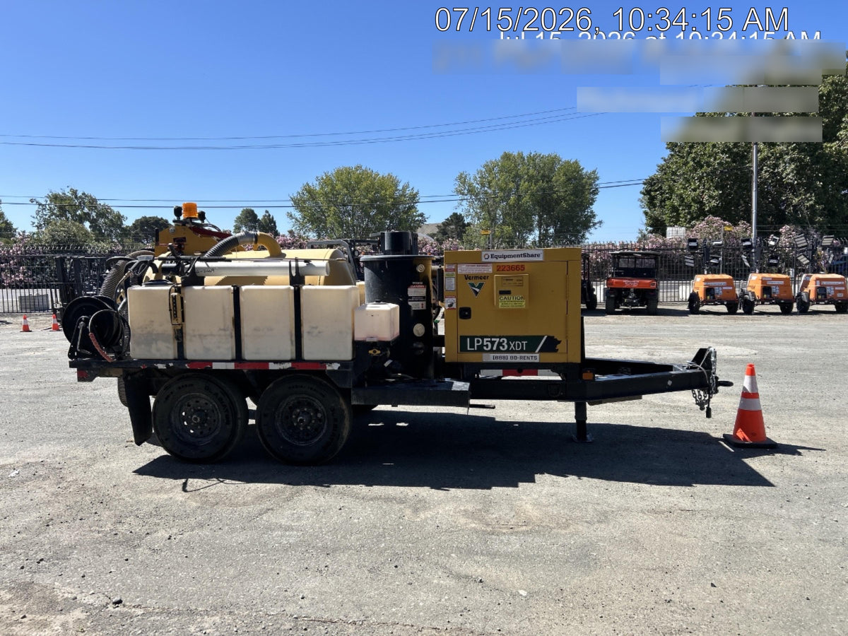 2023 Vac-Tron LP573XDT T4 Koehler Diesel Engine, 500 Gallon Debris Tank, x2 100 Gallon Water Tanks