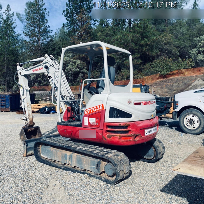 2020 TAKEUCHI TB250-2