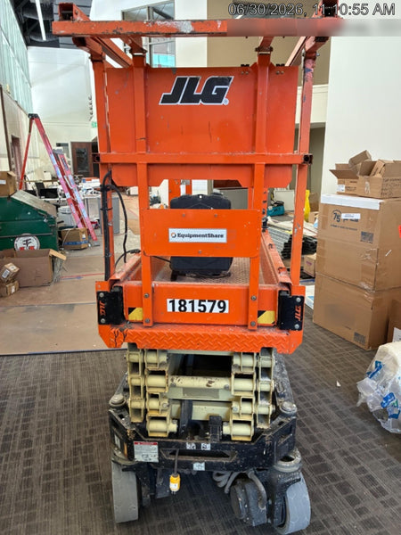2021 JLG ES1932