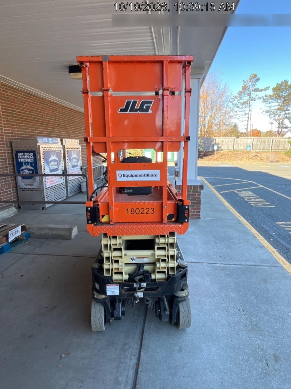2021 JLG ES1932