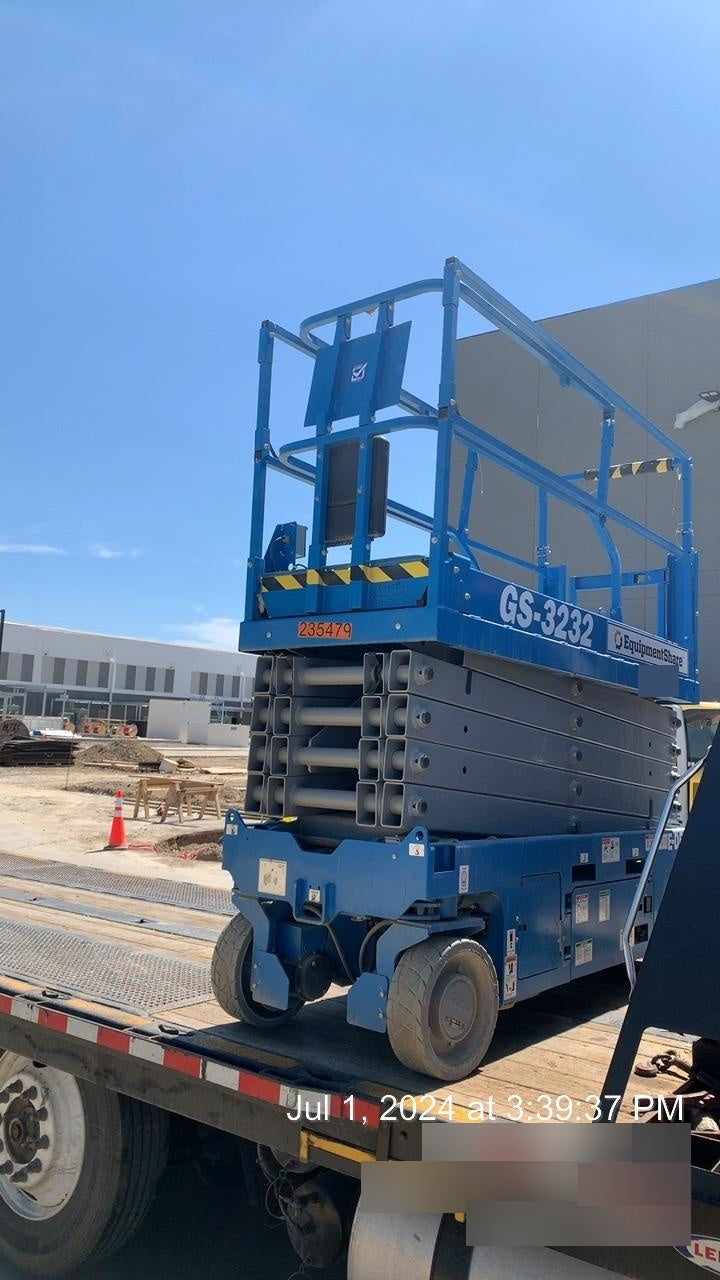 2022 GENIE GS-3232