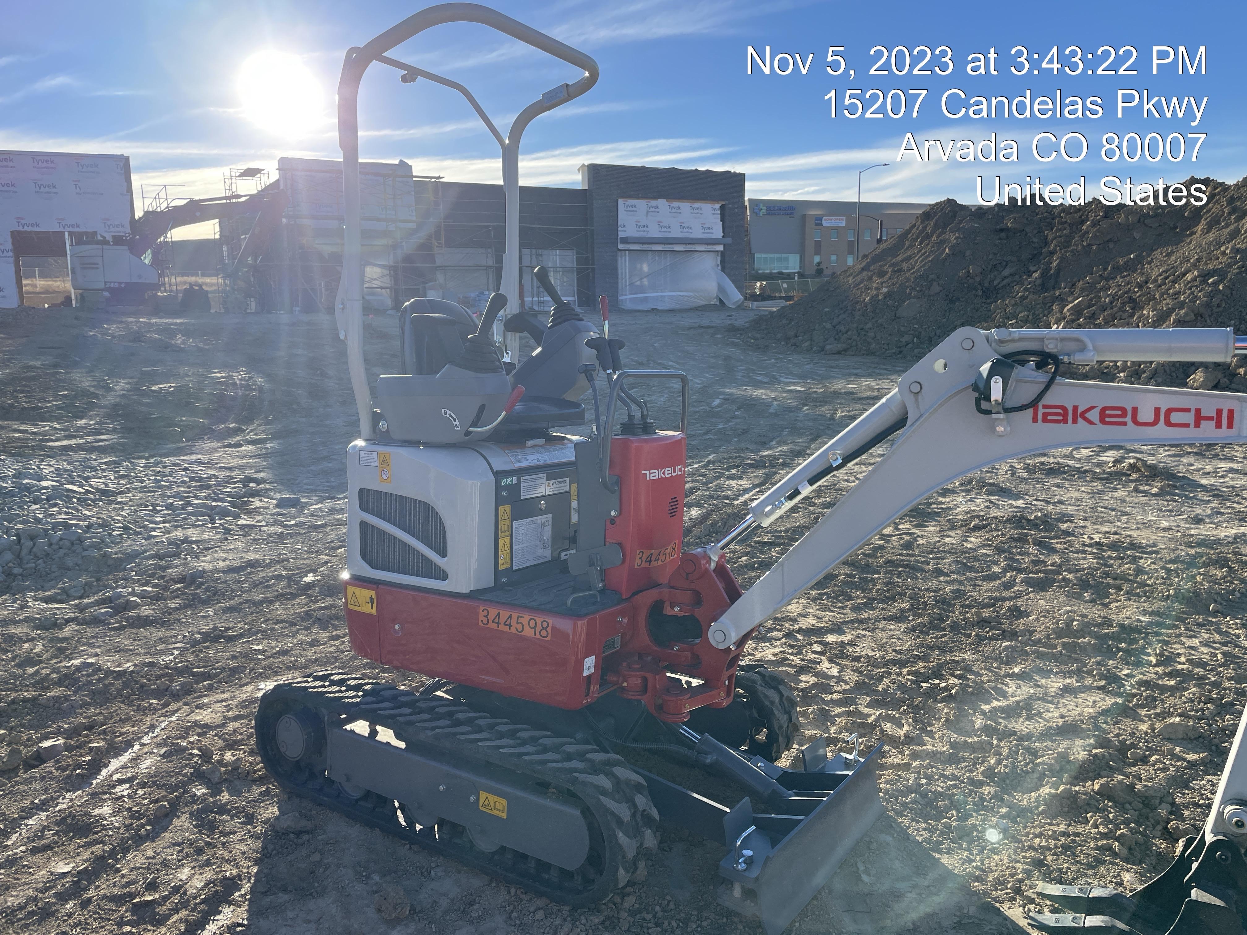 2023 TAKEUCHI TB210R