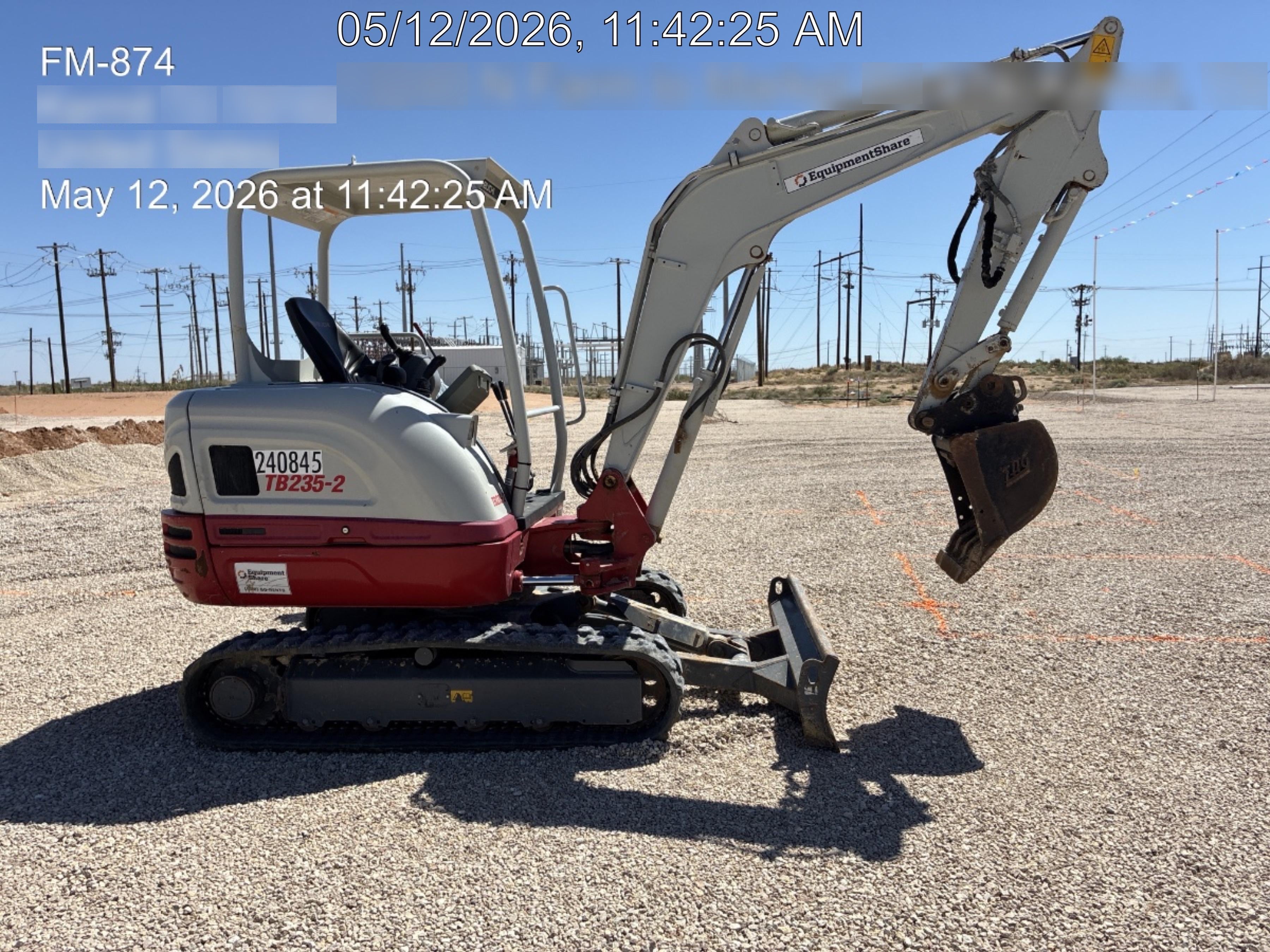 2022 TAKEUCHI TB235-2R