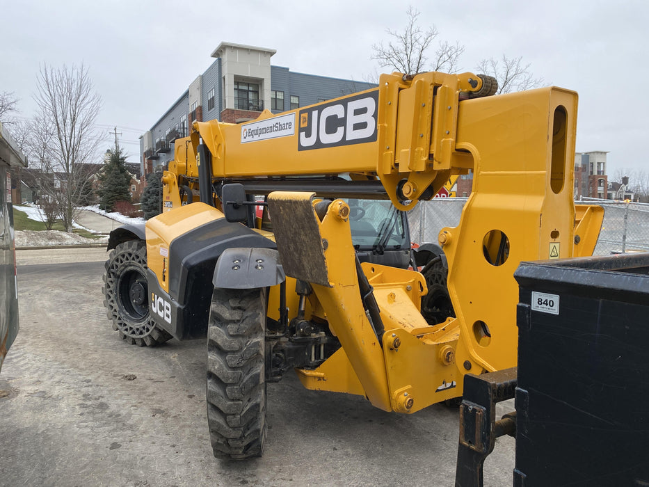 2020 JCB 510-56 Cab/Heat/Air, 74 HP, Solid Tires, STD Worklight, Beacon, Aux Hydraulics, Lifting Eye, Back up Alarm w/66" Carriage/60" Forks