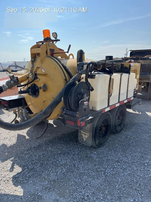 2021 VAC-TRON LP573XDT