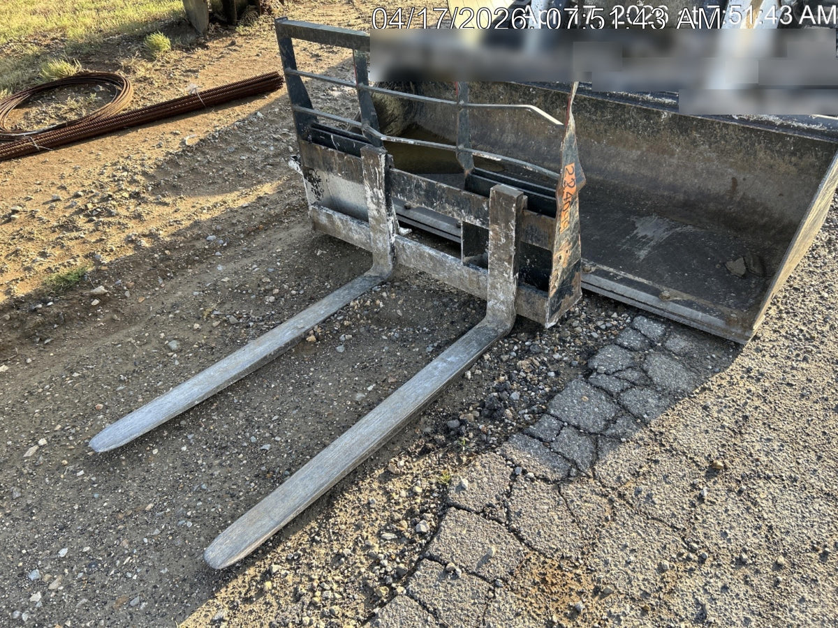 2022 ARROW MATERIAL HANDLING 48" Pallet Forks - Arrow