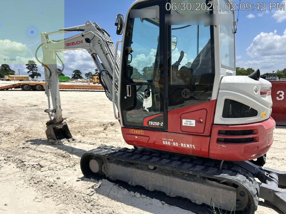 2025 TAKEUCHI TB250-2CR