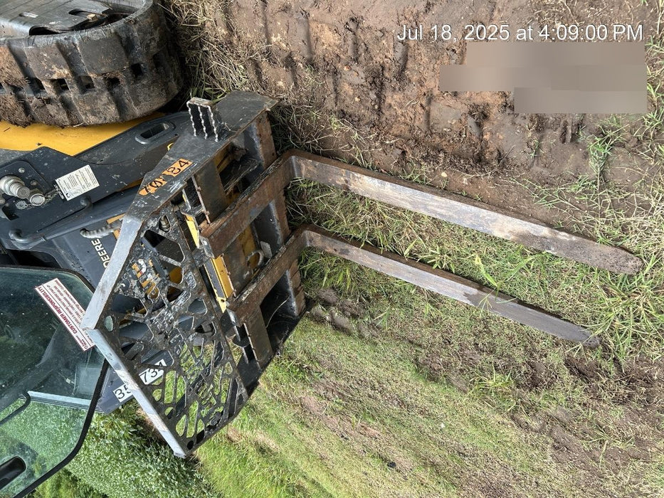 2020 PALADIN 48" Pallet Forks - Paladin