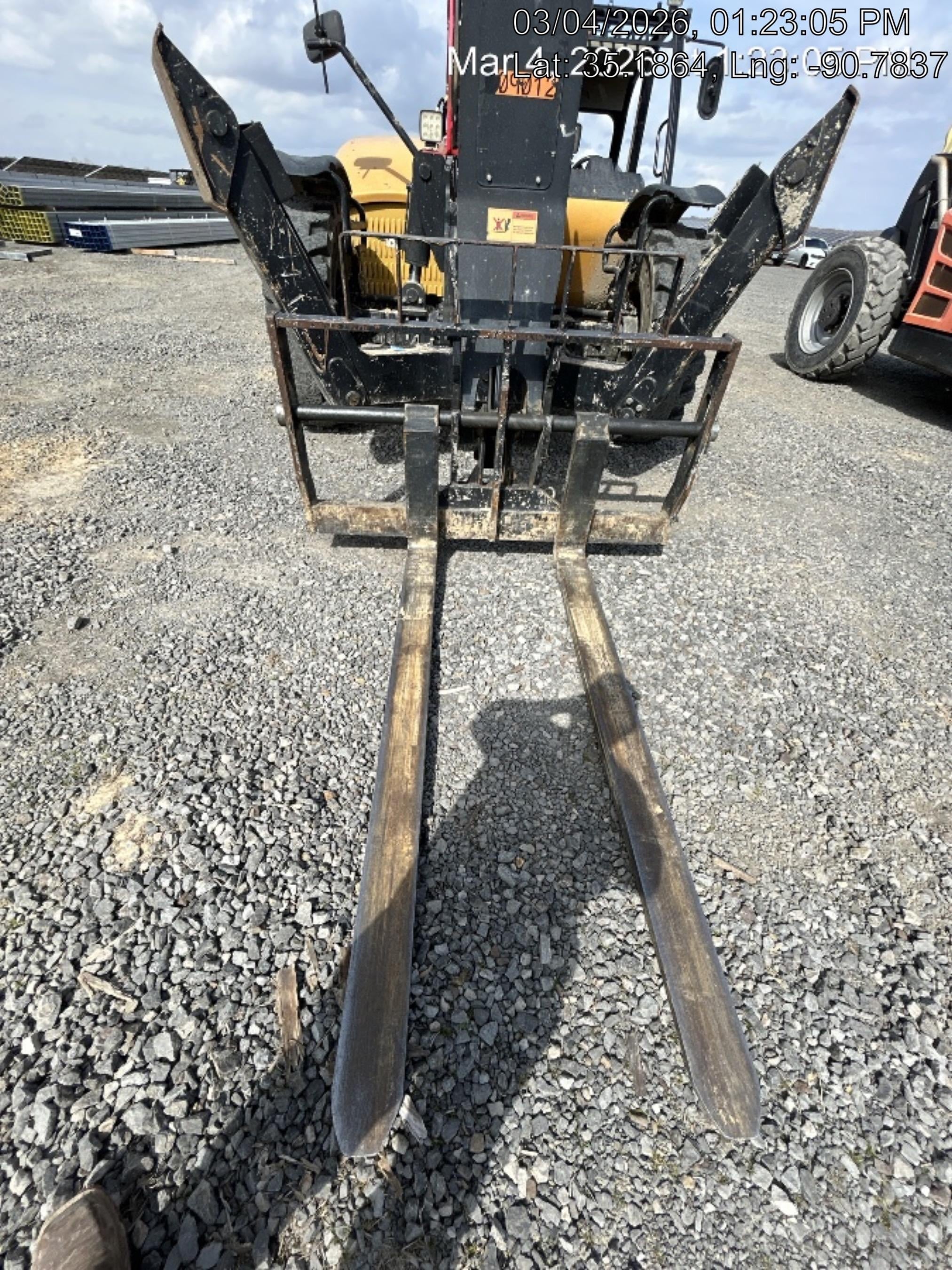 2020 SANY STH1056