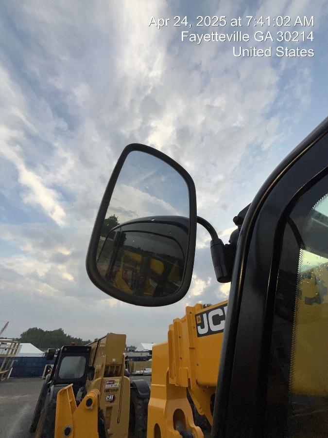 2025 JCB 512-56