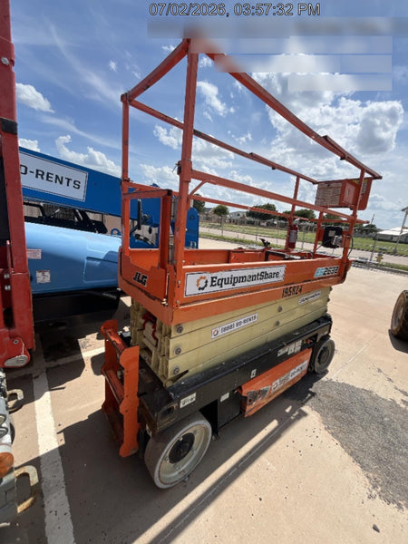 2021 JLG ES2632
