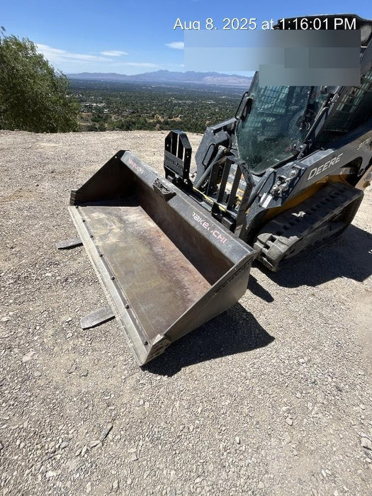 2021 TAKEUCHI 48" Pallet Forks - Takeuchi