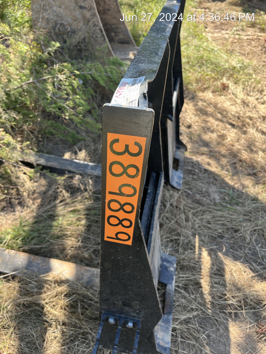 2024 ARROW MATERIAL HANDLING 48" Pallet Forks - Arrow