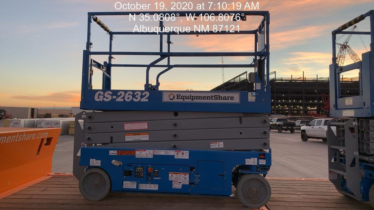 2020 Genie GS-2632 Solid NM Tires, Folding Rails with Half-Height Swing Gate, Beacon