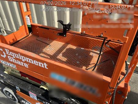 2022 JLG ES1330L