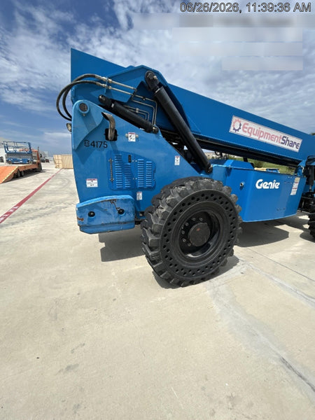 2017 GENIE GTH-1056