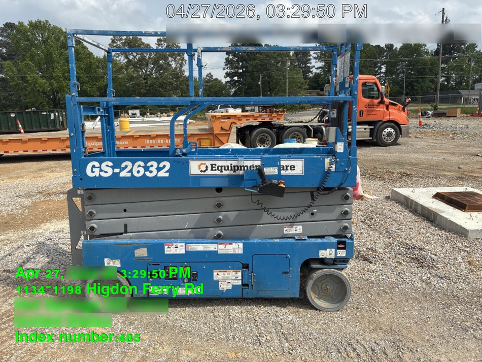 2019 Genie GS-2632 Folding rails with half height swing gate