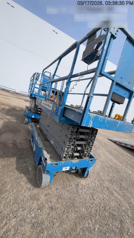 2019 Genie GS-4047 Folding rails with half height swing gate