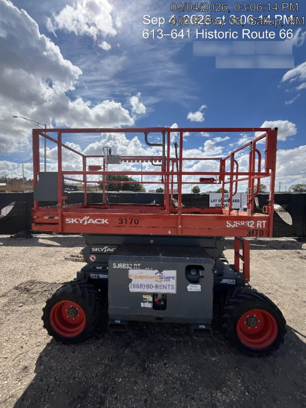 2017 SKYJACK SJ6832 RT