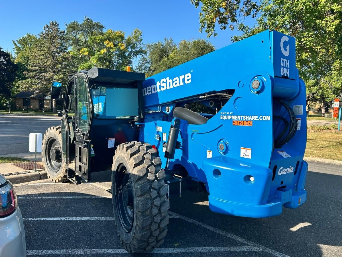 2025 GENIE GTH-844