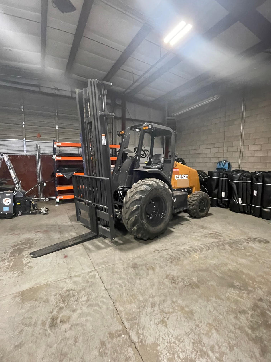 2023 CASE 588H