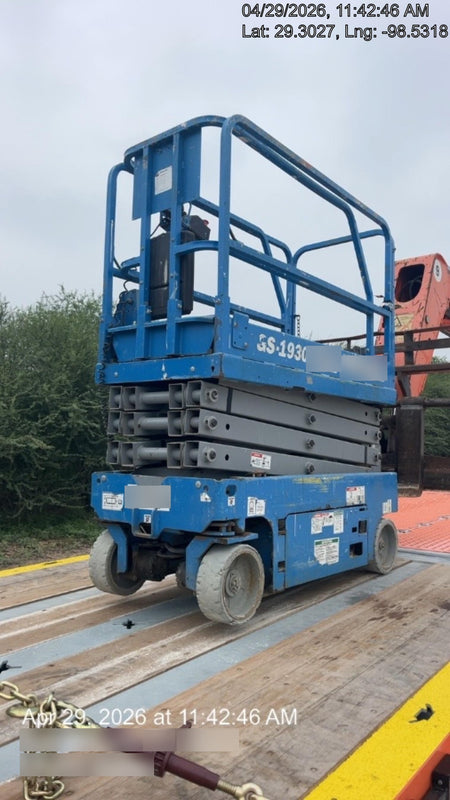 2019 Genie GS-1930 Fixed rails with chain Entry