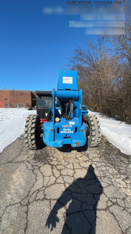 2022 GENIE GTH-844