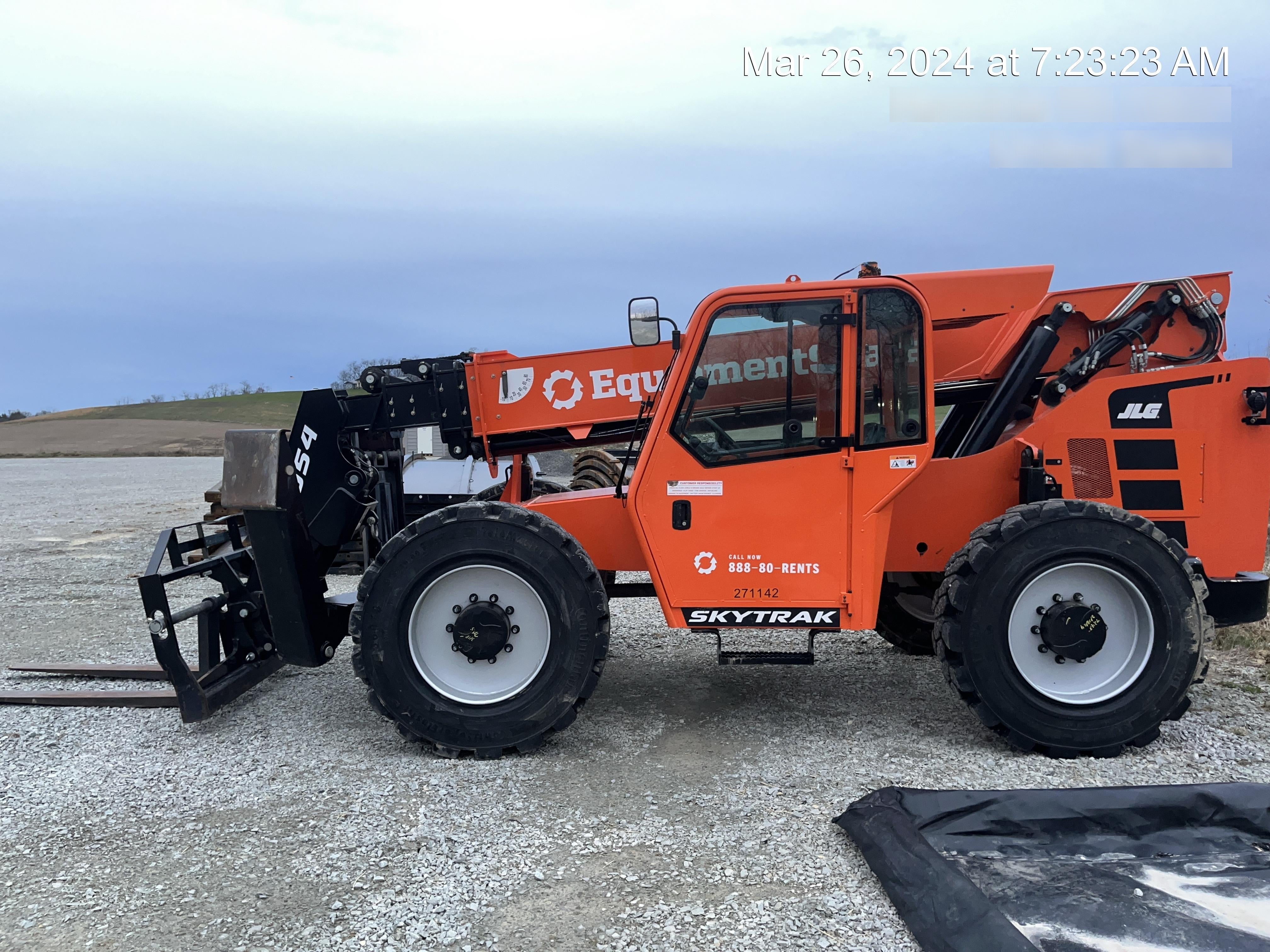 2022 SKYTRAK 10054