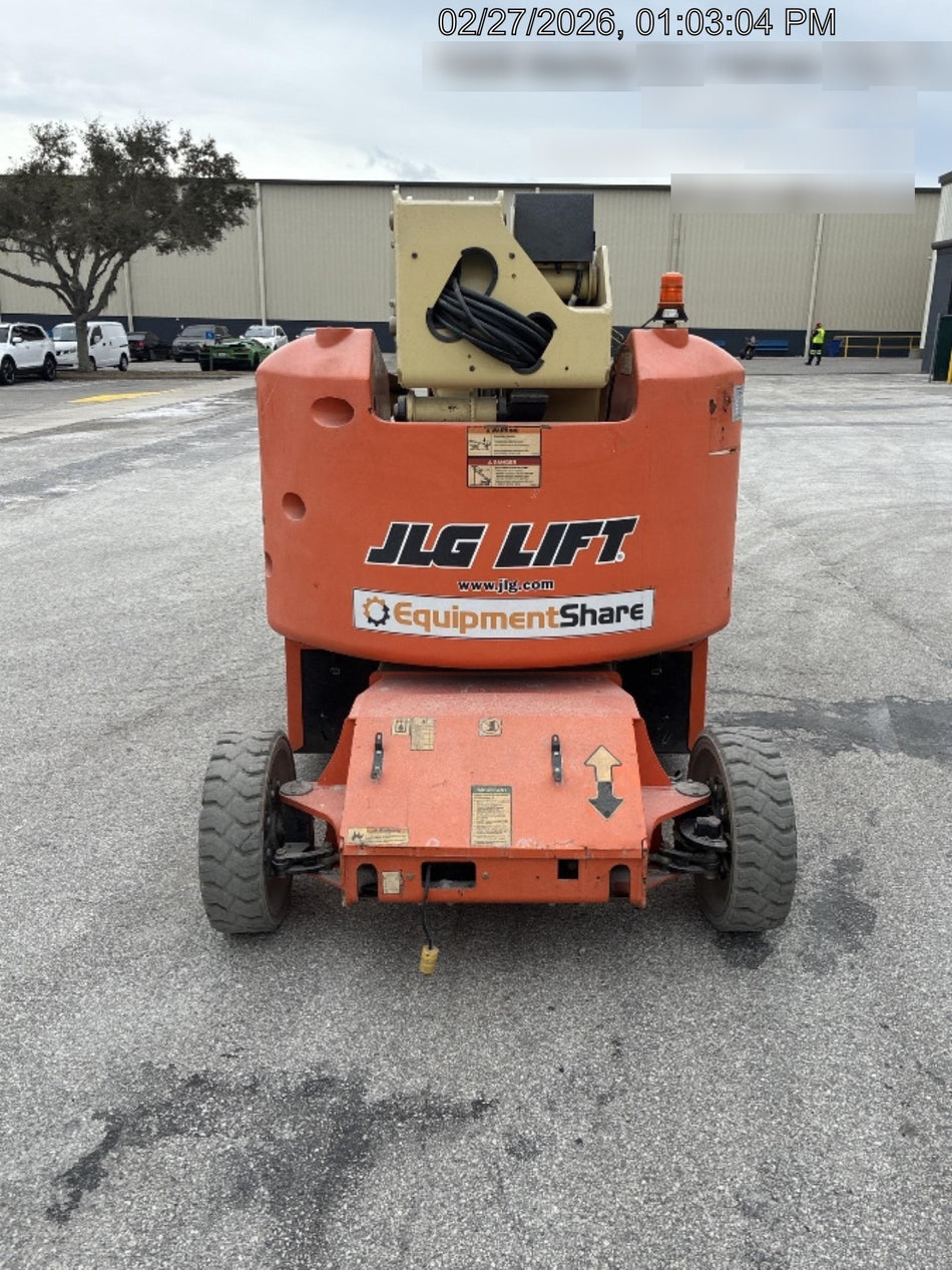 2019 JLG E400AJPN
