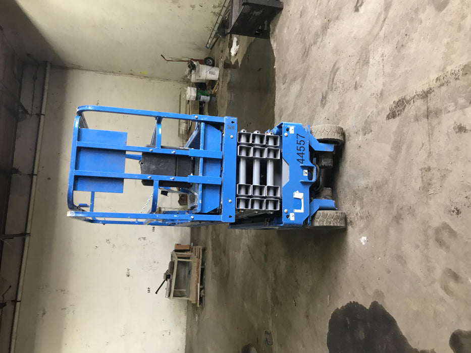 2019 Genie GS-1930 Fixed rails with chain Entry