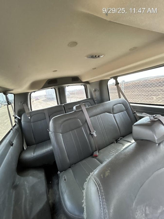 2023 CHEVROLET Express Van - Rental