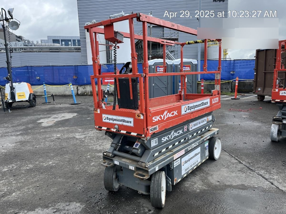 2021 SKYJACK SJIII-3220