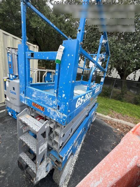 2023 GENIE GS-2632