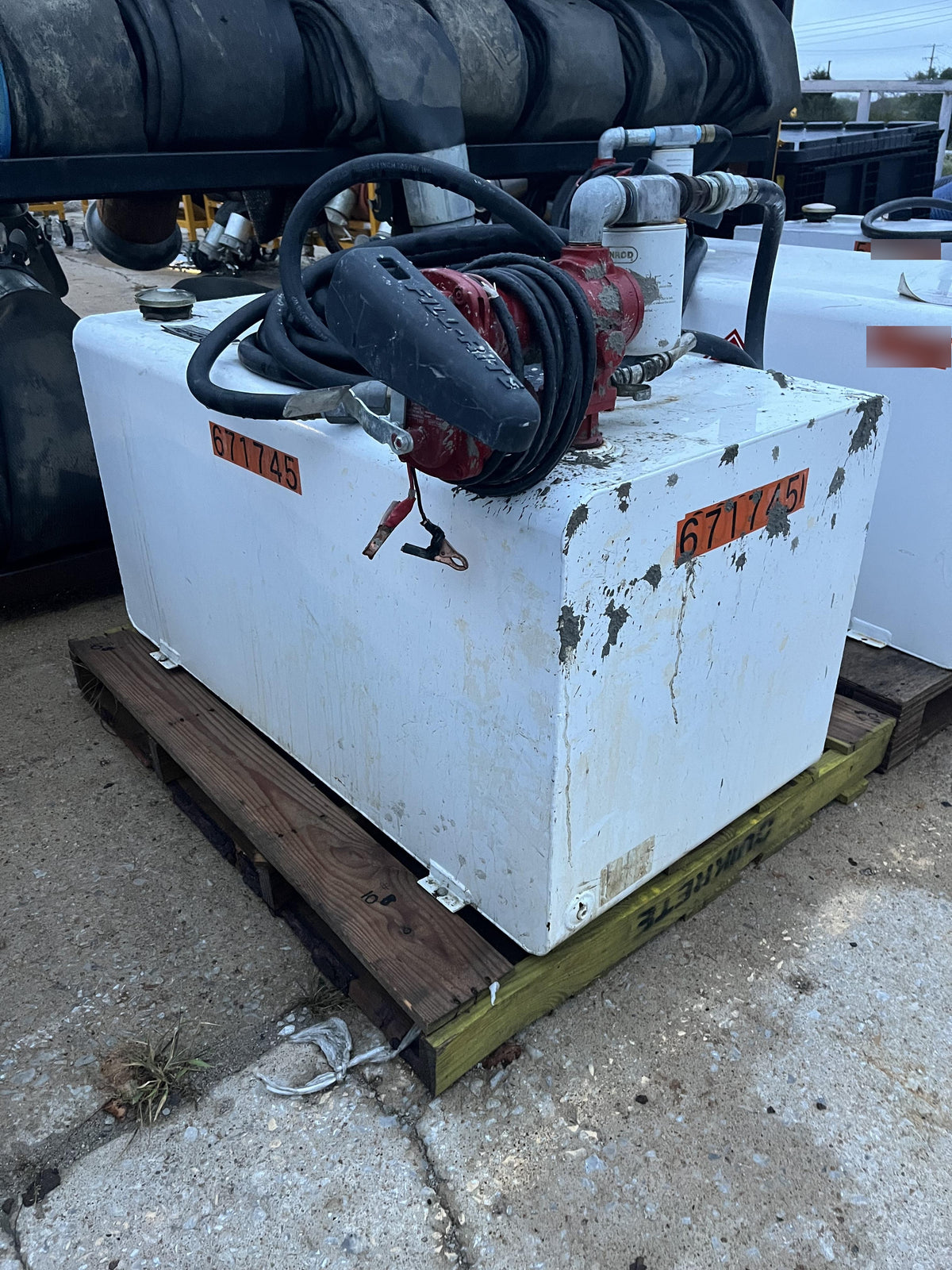 2025 DEE ZEE Premium Transfer Tank - 108 gallon