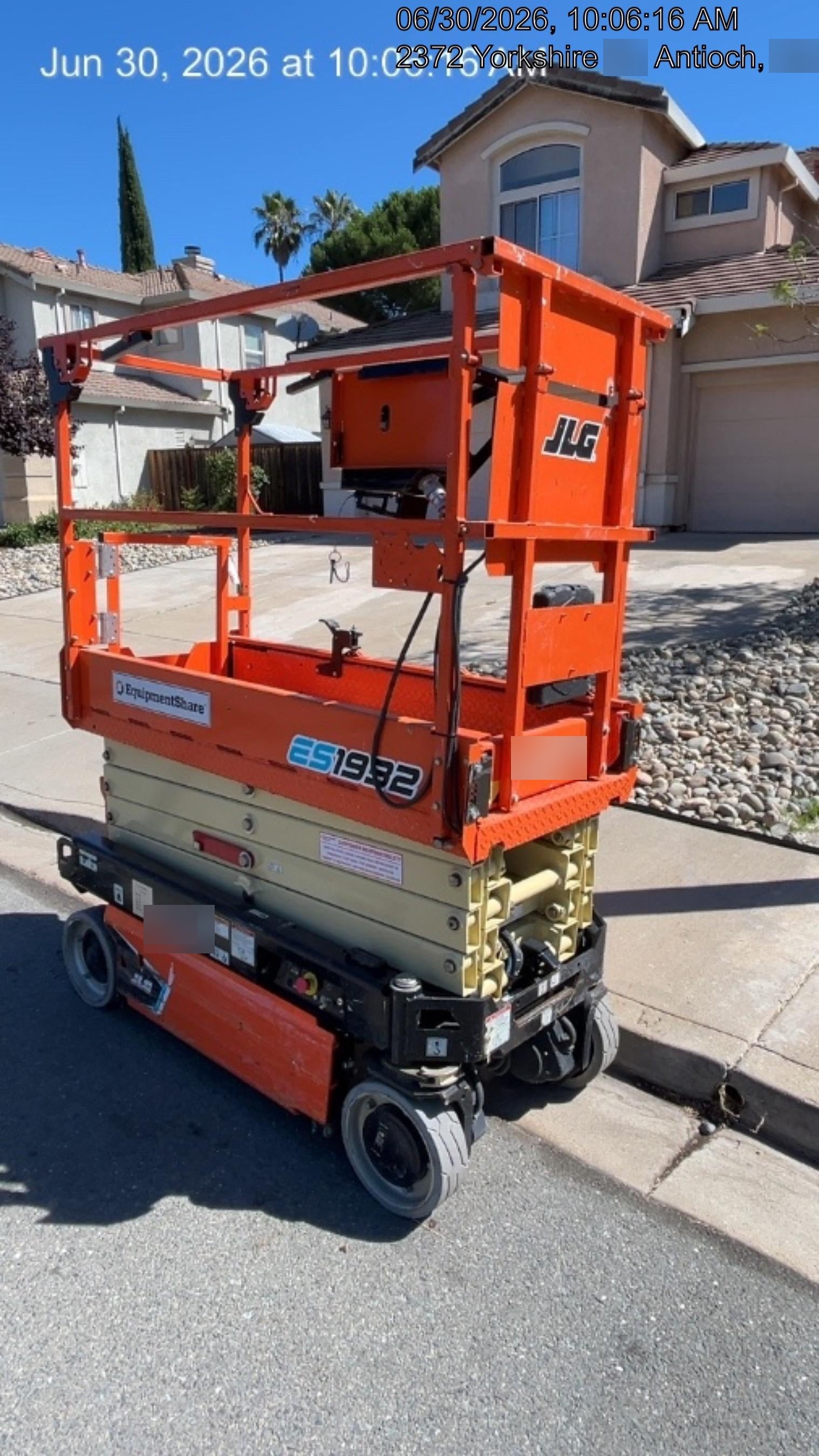 2022 JLG ES1932