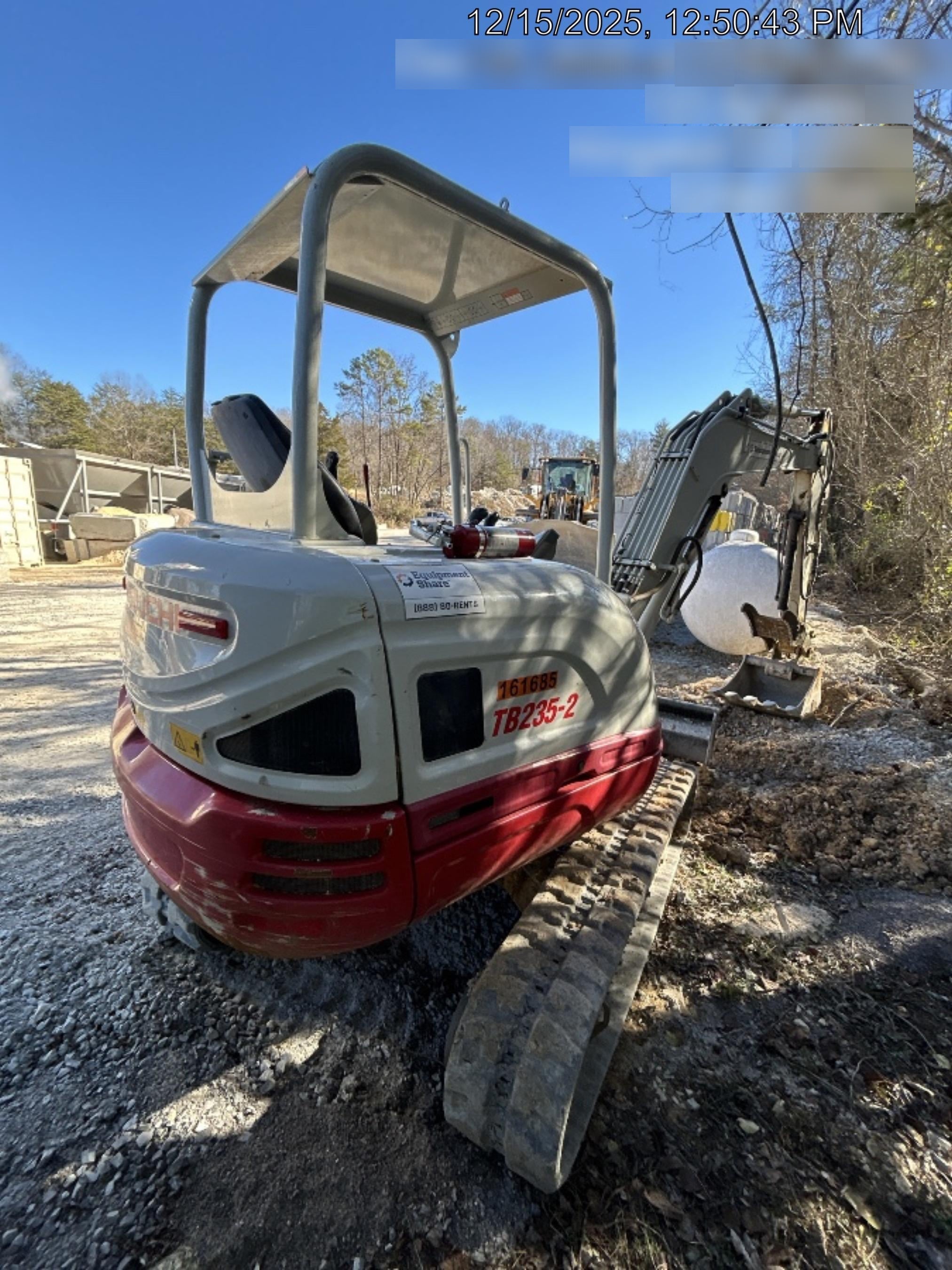 2021 TAKEUCHI TB235-2R