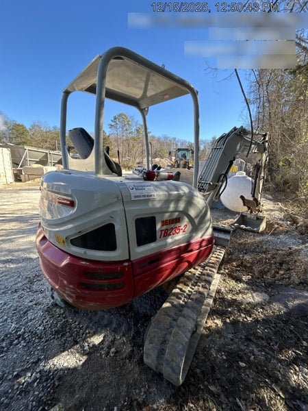 2021 TAKEUCHI TB235-2R